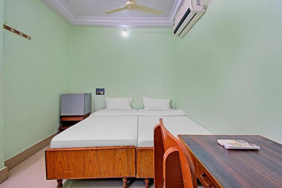 Decent Residency Hotel Kakinada Exterior photo